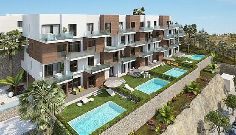 Luxury Ground Floor Apartment with Sea..