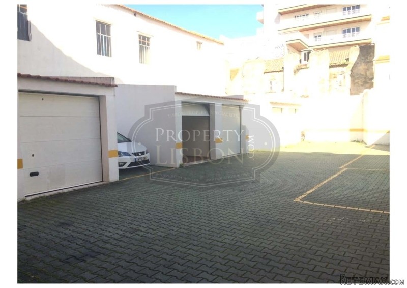 Lisbon Sunny 3+1 bedroom duplex..