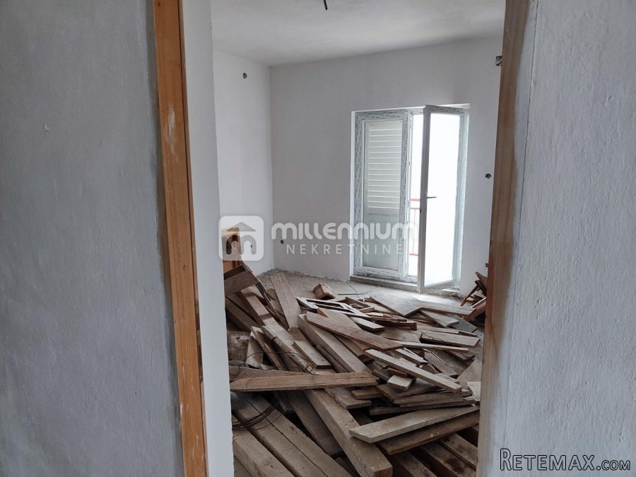 Senj, samostojeća kuća s 2 stana, 142.42m2, pogled, terasa - 7