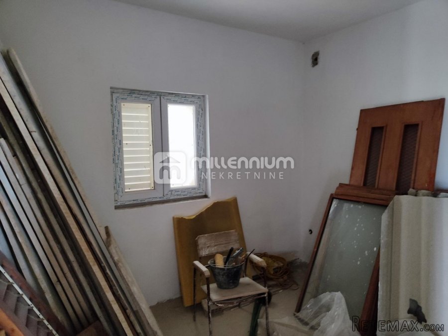 Senj, samostojeća kuća s 2 stana, 142.42m2, pogled, terasa - 8