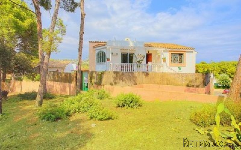 Portals Nous 4 bedroom house, with sea..