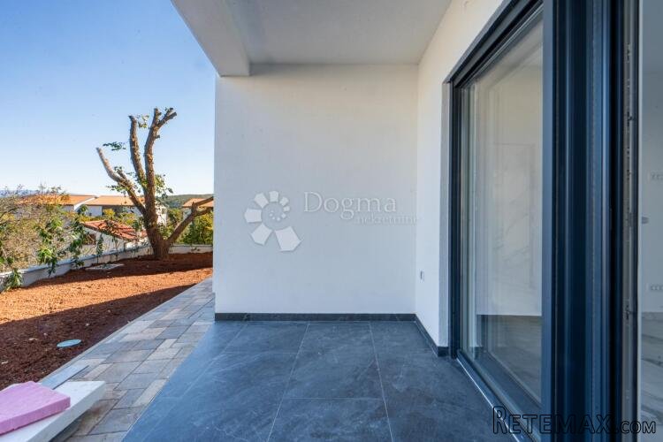 APARTMAN S OKUĆNICOM - ČIŽIĆI NOVOGRADNJA - 2