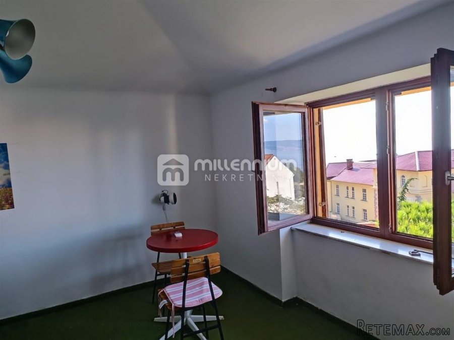 Novi Vinodolski, 450m2, samostojeća kuća 150m od mora - 4