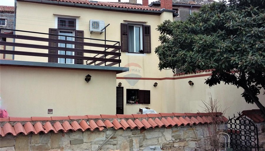 Istra, Buje - kuća na dobroj poziciji