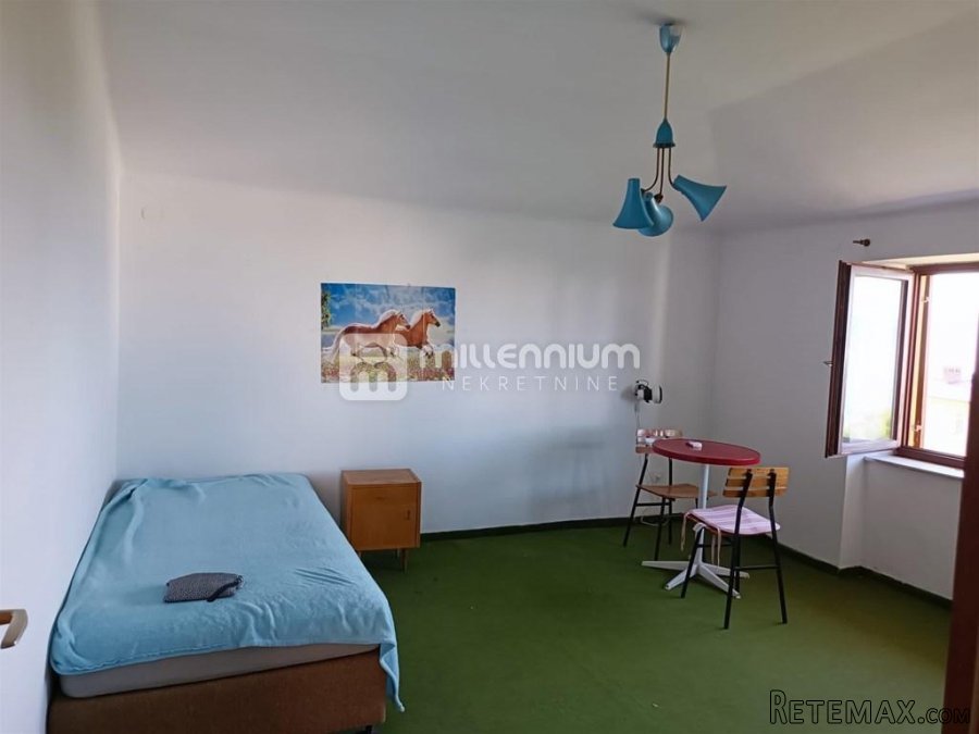 Novi Vinodolski, 450m2, samostojeća kuća 150m od mora - 5