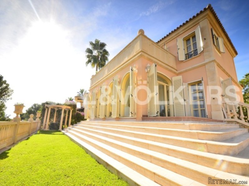 Spectacular Mediterranean Villa With..