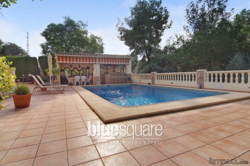 Immaculate 4 Bedroom 4 Bathroom Villa.. - 2