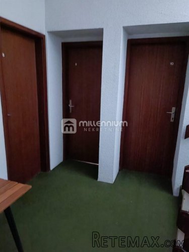 Novi Vinodolski, 450m2, samostojeća kuća 150m od mora - 9