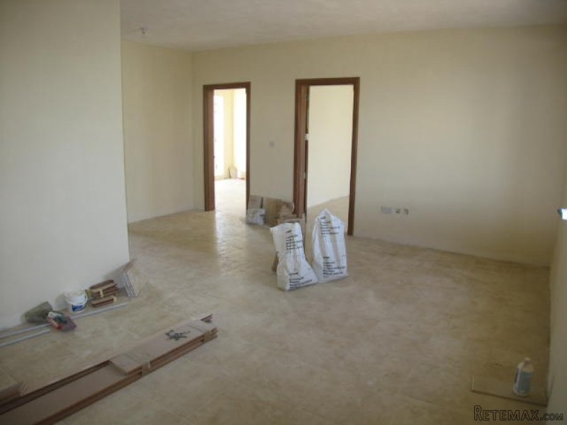 Flat, Luxurious Finish - 2