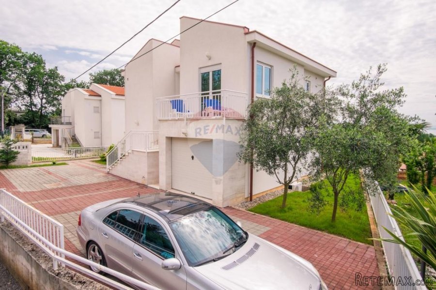 STAMBENO TURISTIČKI OBJEKT – IKA, 420m2, blizina mora - 2