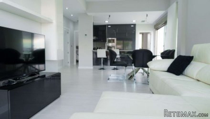 Villa Property Type: &nbsp;3&nbsp;Bedrooms 2 Bathrooms.. - 2