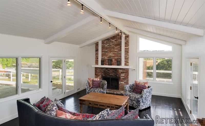 4 bedroom House For Sale: 826 Ballard.. - 2