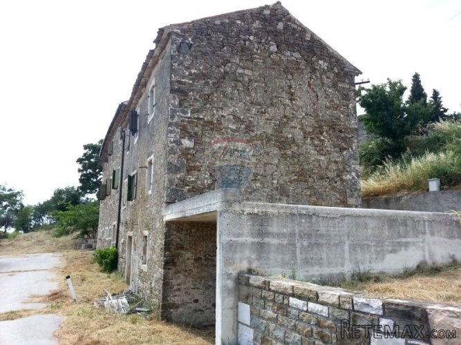 Istra,Momjan -kamena kuća na 14800m2 zemljišta - 5