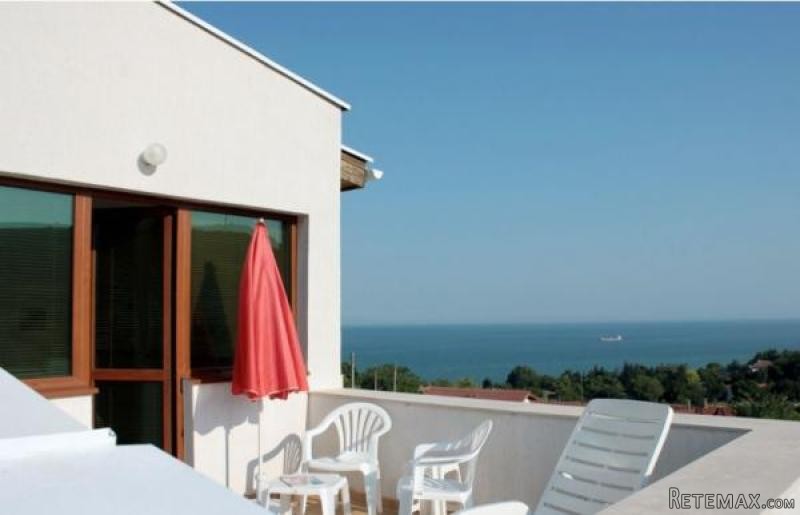 2 BED apartment in Balchik, with pool..