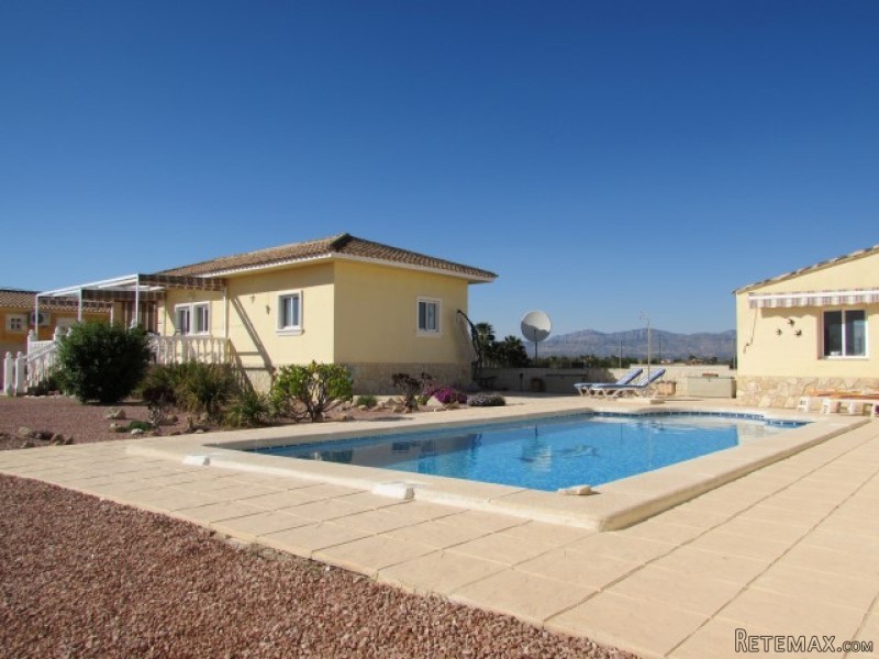 Detached Villa In Catral