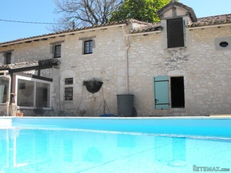 Two Charming Stone House With Oak Beams.. - 2