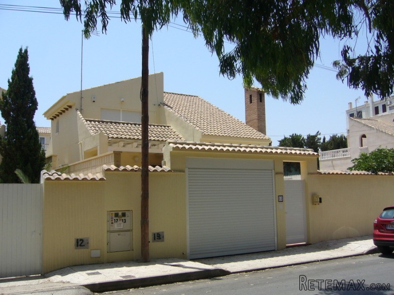 3 Bedrooms - Villa - Alicante - For Sale - 2