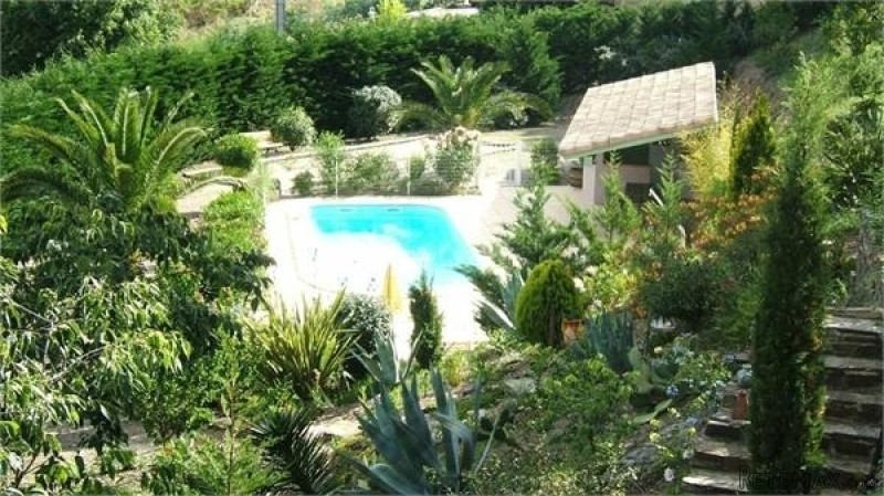 Superb Commercial Property With Land.. - 2