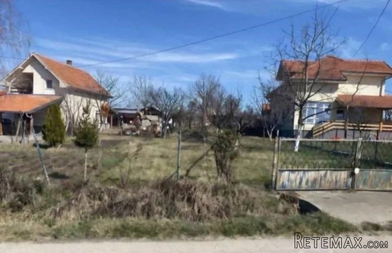 Plac top lokacija!Voda,struja,temelj,1/1