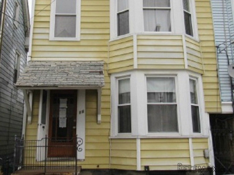 18 Reese Ct Phillipsburg, NJ, 08865..
