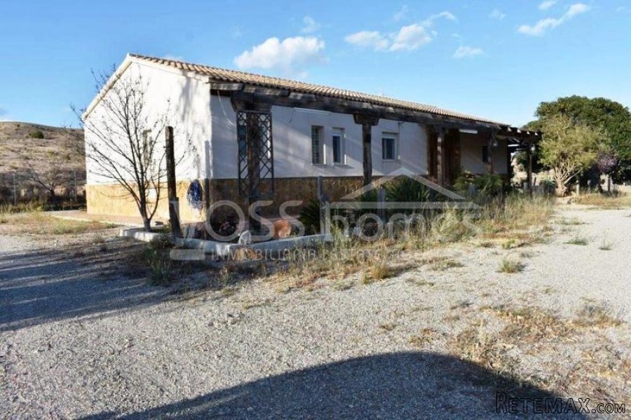 Well maintained, large 180m2 country house with 4 bedrooms.. - 2