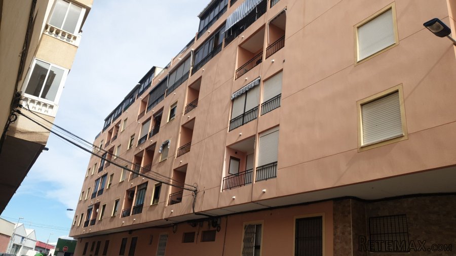 ESTUDIO ATICO 20M2 DE VIVIENDA Y TERRASA 10M2 SOL POR LA.. - 3