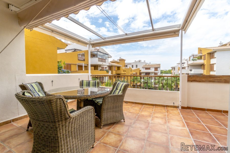 Nice apartment with views of the pool, located on the..
