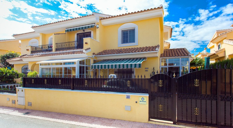 3 Bedrooms - Townhouse - Alicante - For..