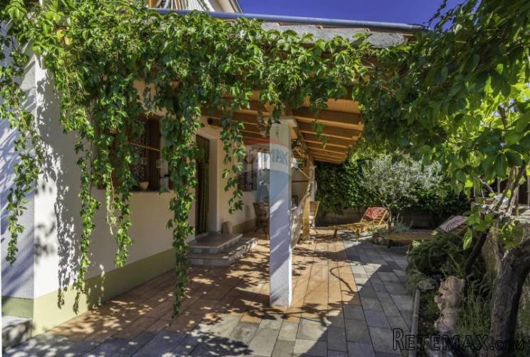 ISTRA,VIDULINI - LIJEPA KUĆA NA MIRNOJ LOKACIJI - 5