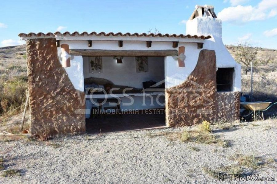 Well maintained, large 180m2 country house with 4 bedrooms.. - 5