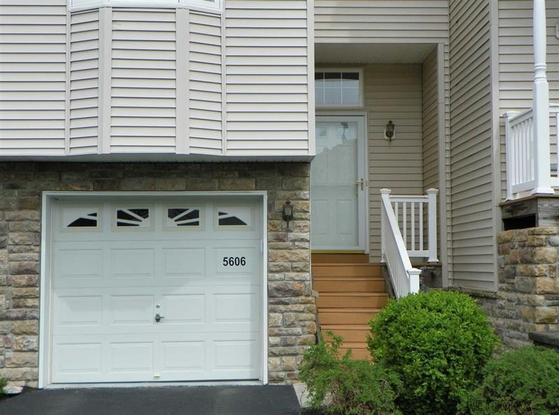 2 bedroom House For Sale: 5606 Boulder.. - 2