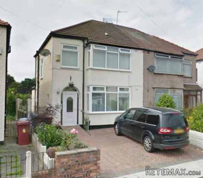 3 bedroom, Semi-detached House house..