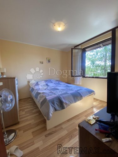 Kuća sa dva stana - 8