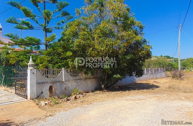 Big Plot Of Land With 1250m2.. - 2
