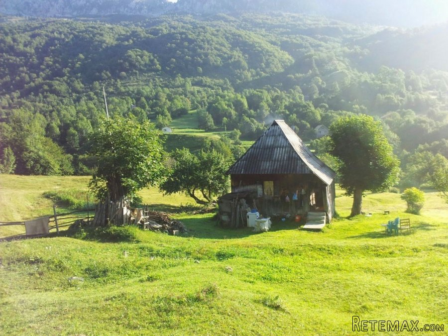 Na prodaju zemljiste Gornje Lipovo Kolasin Crna gora - 2