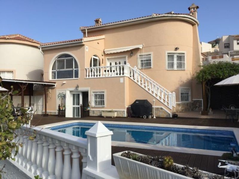 Rojales 3 Beds 3 Baths villa