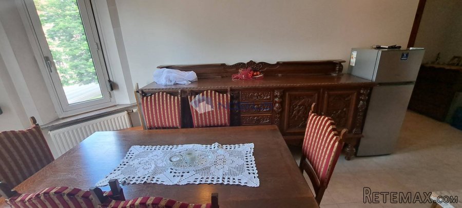 Jastrebarsko, centar, stan na 1. katu, dvosobni - 5