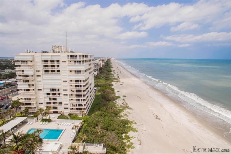 2 bedroom Flat For Sale: 877 N Highway.. - 2