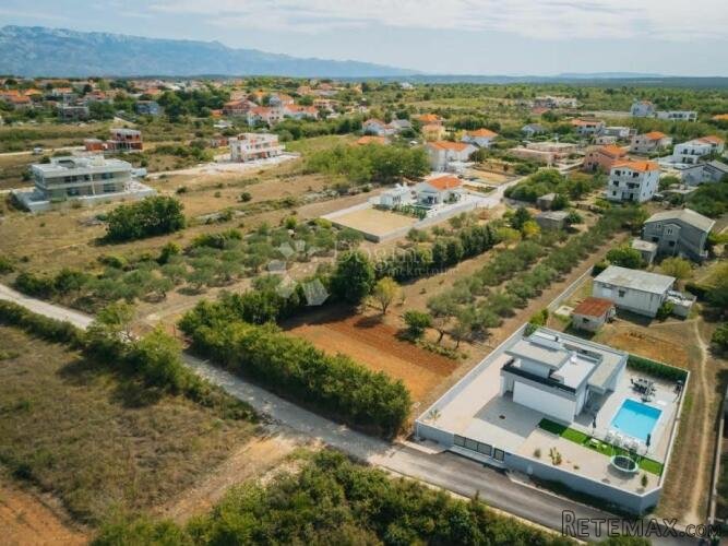 VRSI - GRAĐEVINSKO ZEMLJIŠTE 1252 m2 - INVESTICIJSKA PRILIKA