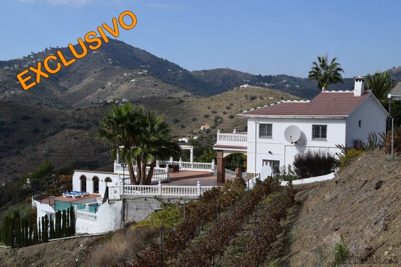 Chalet for Sale in Torrox, Torrox..