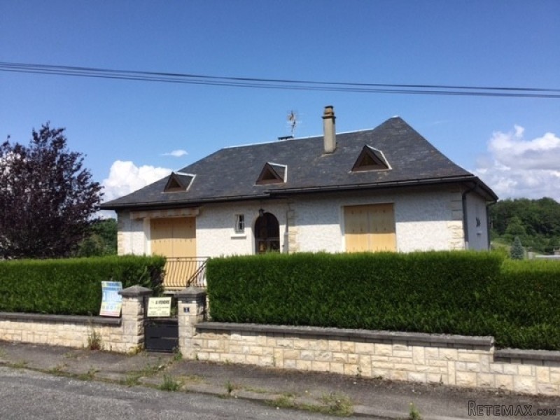 Lovely Traditional Detached Property - 2