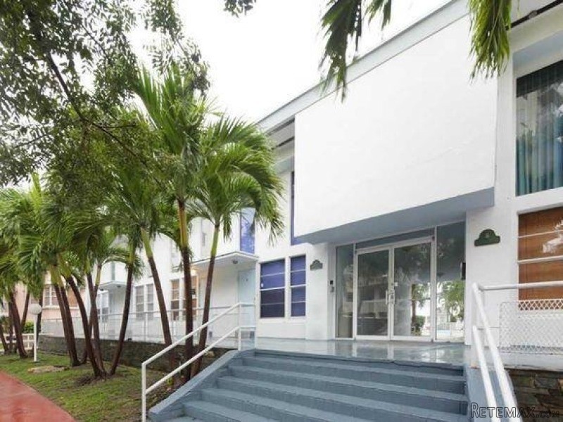 6865 Bay Drive #8 Miami Beach, Fl 33141