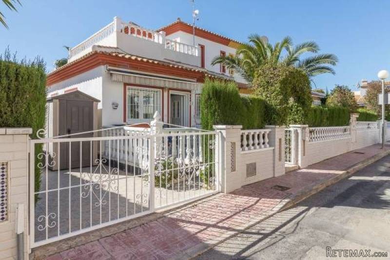 2 Bedroom 2 Bathroom Townhouse In..