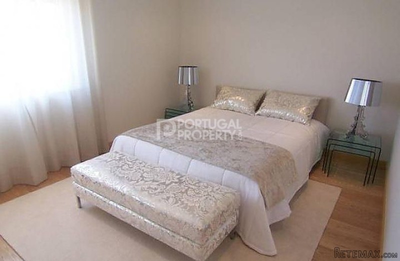 3 Bedroom Penthouse with Sea Views - 2