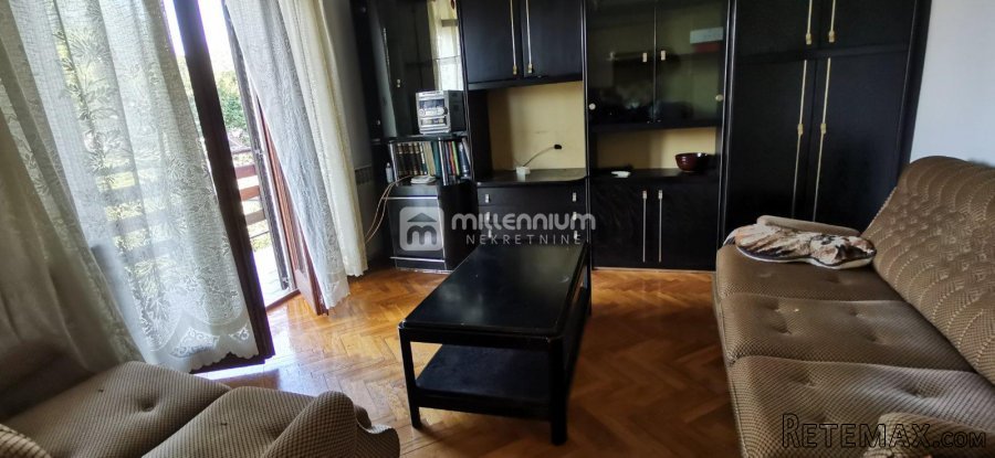 Podhum, kuća od 200m2 s 2 garaže i velikom okućnicom - 4