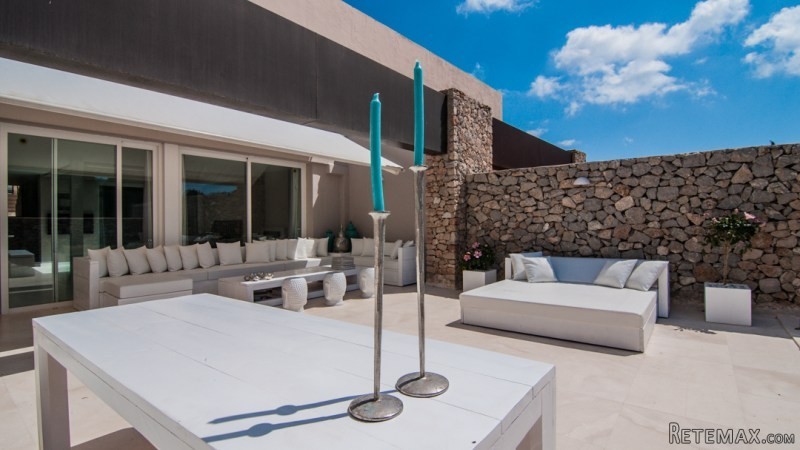 Luxury semi-detached house - 2