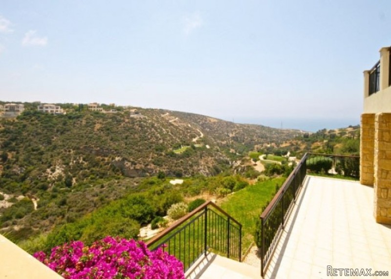 For Sale : Ground Floor Apartment -..