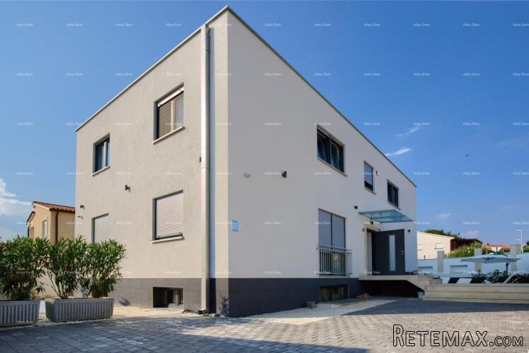 Izvrsna prilika! Moderna apartmanska kuća s 6 apartmana..