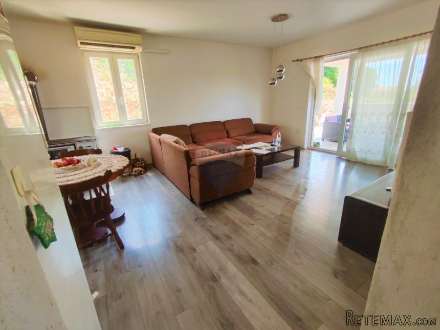Rovinj-7km,novogradnja sa 2 stana na 965m2 okućnice - 2