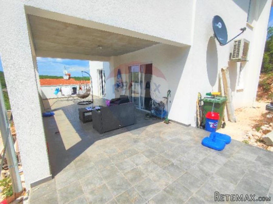 Rovinj-7km,novogradnja sa 2 stana na 965m2 okućnice - 7